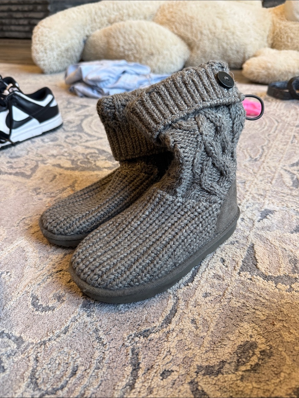 Girls Ugg Gray Knit Boots